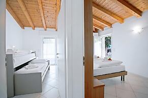 Saras Garden Home
