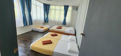 OYO 90980 Rainbow Island Sepanggar