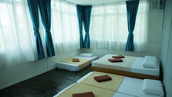 OYO 90980 Rainbow Island Sepanggar