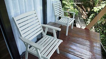 OYO 90980 Rainbow Island Sepanggar