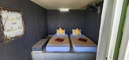 OYO 90980 Rainbow Island Sepanggar