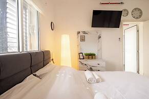 Bahai Gardens Penthouse by Sea N' Rent