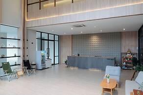 The Way Hotel Banpong