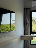 The Way Hotel Banpong