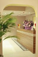 Le Grand Hotel - by Bay Luxury