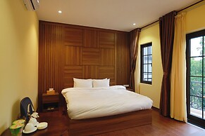 Le Grand Hotel - by Bay Luxury