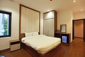 Le Grand Hotel - by Bay Luxury