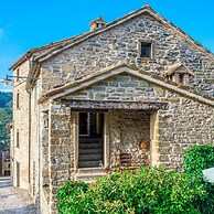 Casa del Mandorlo 8 Emma Villas