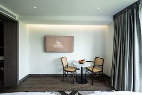 We Hotel Riverfront
