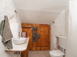 Ranch House Zora