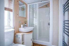 Manor 5 Lodge - 2 Bedroom Lodge - Pendine