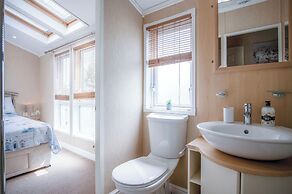 Manor 5 Lodge - 2 Bedroom Lodge - Pendine