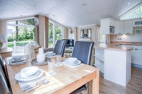 Manor 5 Lodge - 2 Bedroom Lodge - Pendine