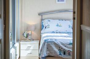 Manor 5 Lodge - 2 Bedroom Lodge - Pendine