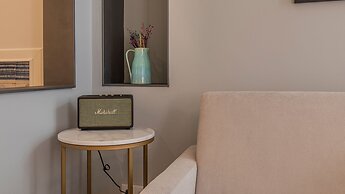 Ando Living - São Nicolau Townhouse