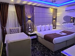 Presken Kuramo waters