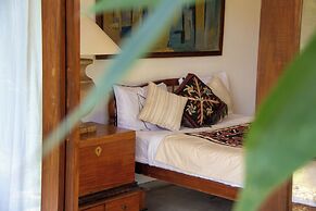 Cobalt Villa by The Serendipity Collection