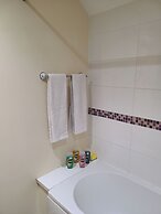 1br&sofabed-sleeps4-parking-central