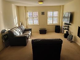 1br&sofabed-sleeps4-parking-central