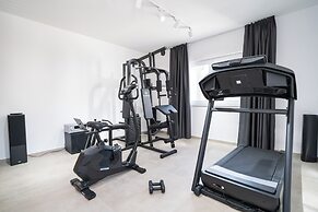 Luxury Villa Entrata-Five Bedroom Villa