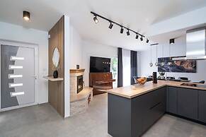 Luxury Villa Entrata-Five Bedroom Villa