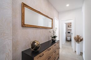 Luxury Villa Entrata-Five Bedroom Villa