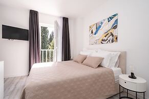 Luxury Villa Entrata-Five Bedroom Villa