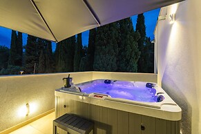 Luxury Villa Entrata-Five Bedroom Villa