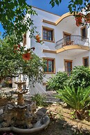 Eva Studios & Apartments