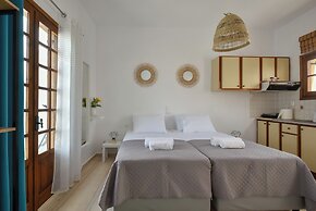 Eva Studios & Apartments