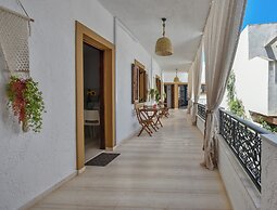 Eva Studios & Apartments