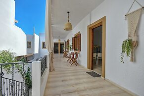 Eva Studios & Apartments