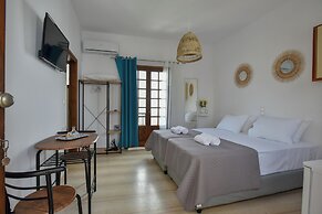 Eva Studios & Apartments