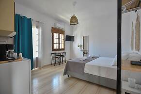 Eva Studios & Apartments