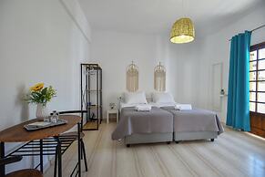 Eva Studios & Apartments