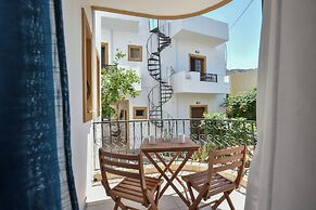 Eva Studios & Apartments