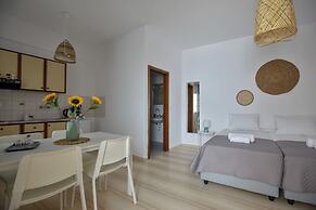 Eva Studios & Apartments