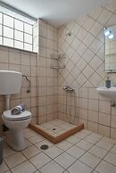 Eva Studios & Apartments