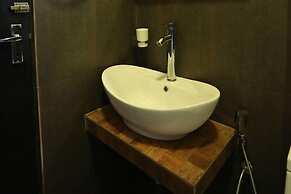 Edwin's Airport Garden.