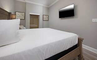 Phoenix Gulf Towers 806 2 Bedroom Condo