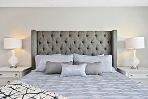 Be Our Guest At 1600cpc 4 Bedroom Townhouse by RedAwning