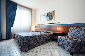 Aparthotel Holiday