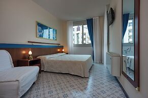 Aparthotel Holiday
