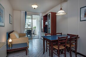 Aparthotel Holiday