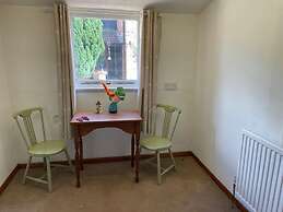 Remarkable 2-bed Barn in Downham Market