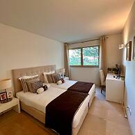 Tr ia Amazing Seaview Apartment
