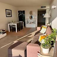 Tr ia Amazing Seaview Apartment