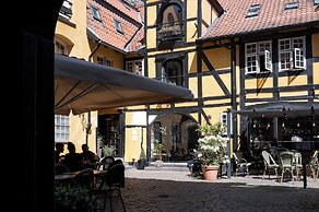 The Nyhavn Penthouse by Daniel&Jacob's