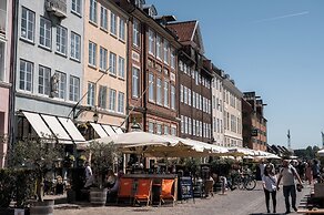 The Nyhavn Penthouse by Daniel&Jacob's