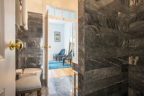 Portas de São Bento Apartment